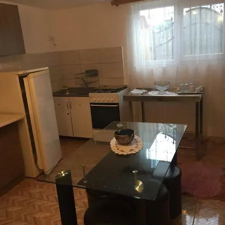 Amalia House مانغاليا