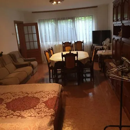 Amalia House مانغاليا
