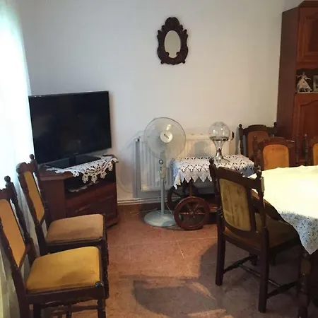 Amalia House بيت ضيافة