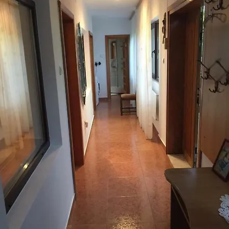 Amalia House מנגליה